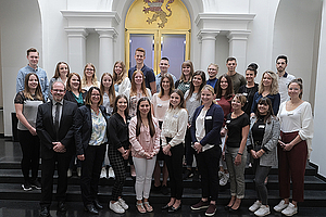 Gruppenfoto mit den neuen Nachwuchskräften