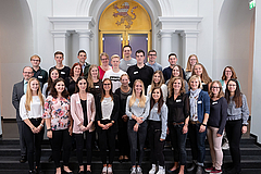 Gruppenfoto der neuen Auszubildenden