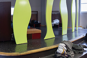 Die Tagesaufenthaltsstätte Weser 5 der Diakonie im Frankfurter Bahnhofsviertel ist Anlaufstelle für wohnungslose Frauen und Männer (Foto: Rolf K. Wegst)