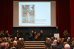 Dr. Sebastian Schönemann, Stellvertretender Leiter der Gedenkstätte Hadamar, bei seinem Vortrag