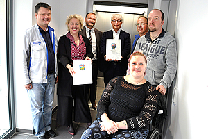 Gruppenfoto von der Übergabe der Bewilligungsbescheide