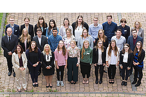 Die neuen Auszubildenden des LWV Hessen (Foto: Rolf K. Wegst)