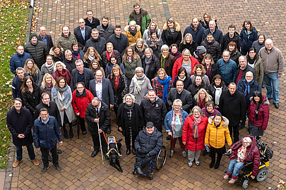 Gruppenfoto mit den LWV-Mitarbeiterinnen und -Mitarbeitern
