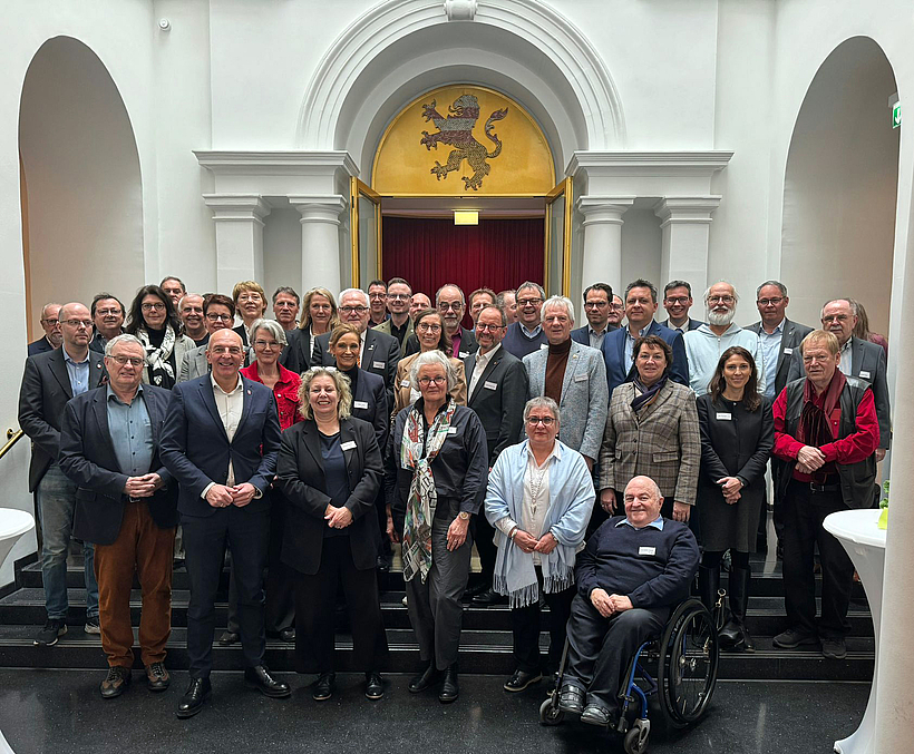 Gruppenfoto der Vertreterinnen und Vertreter der BAG HKV