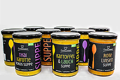 Suppen in Gläsern des Inklusionsbetriebes Cook Company