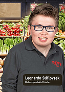 Leonardo Stiflovsek vor dem Gemüsestand