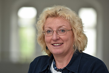 Bettina Schröder
