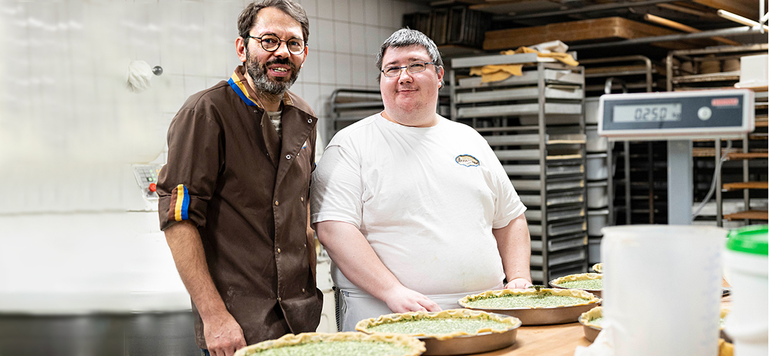 Klaus Denninger (links), Inhaber der Mühlenbäckerei in Frankfurt, und Marc Mölkner